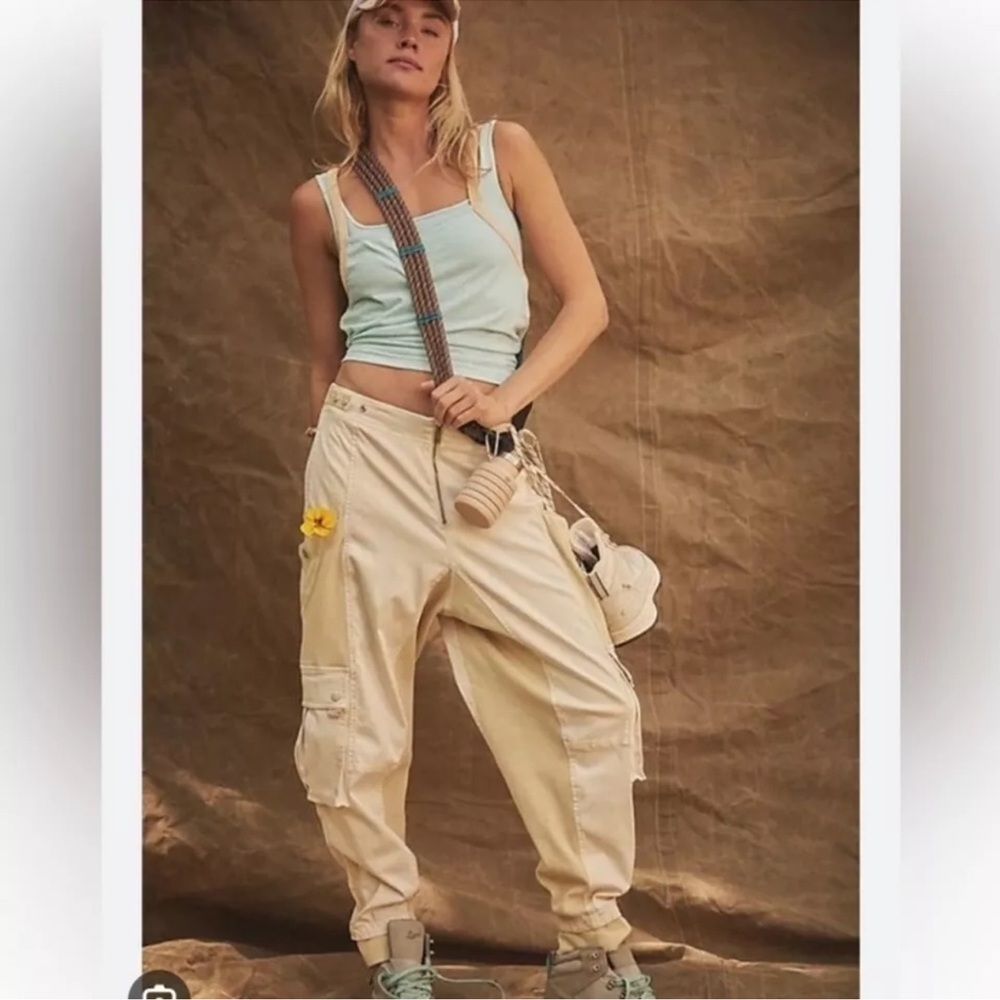 New Free People Fast Track Cargo Utility Pants Size- small